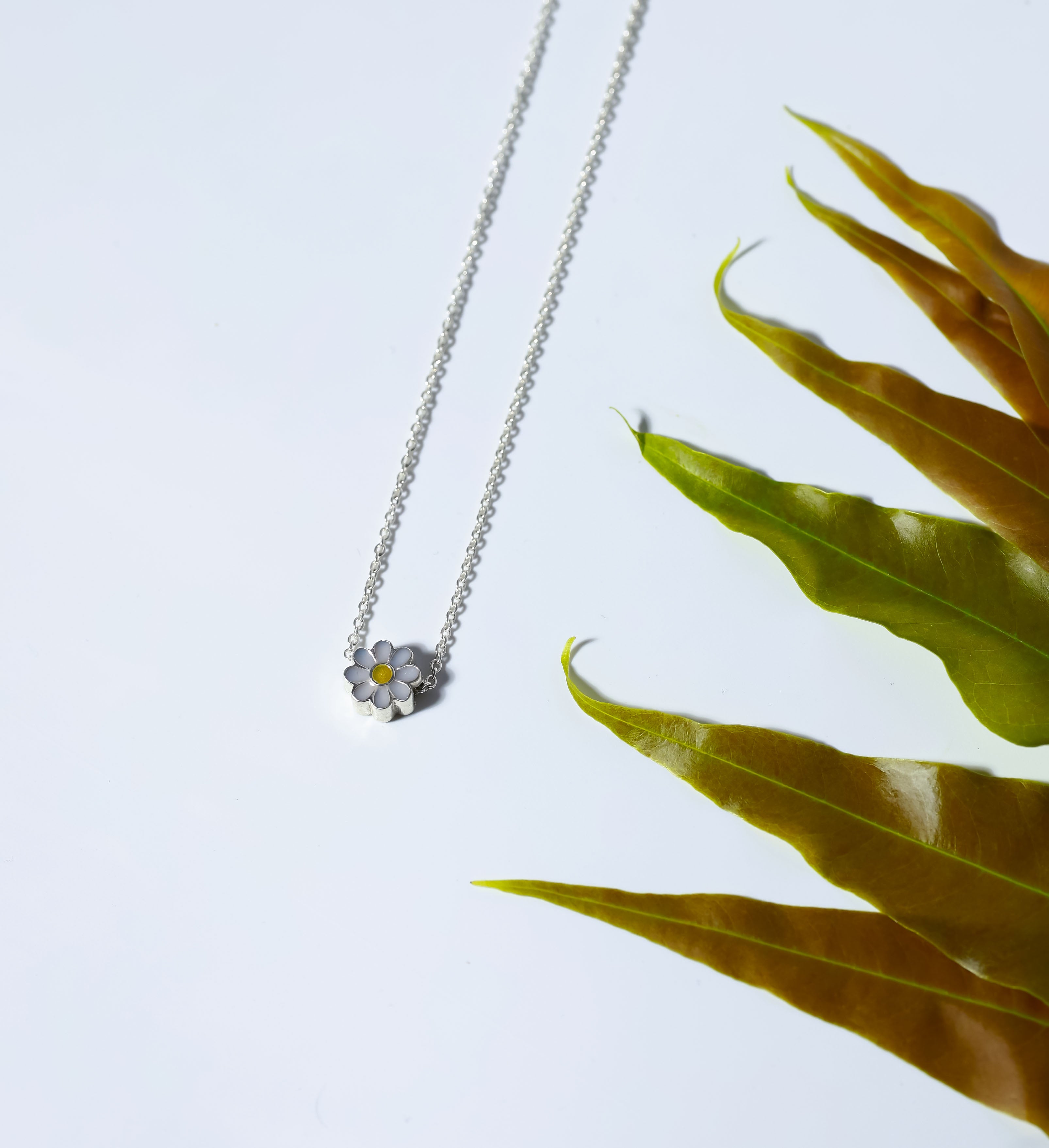 Silver Little Daisy Necklace - Sover jewellery
