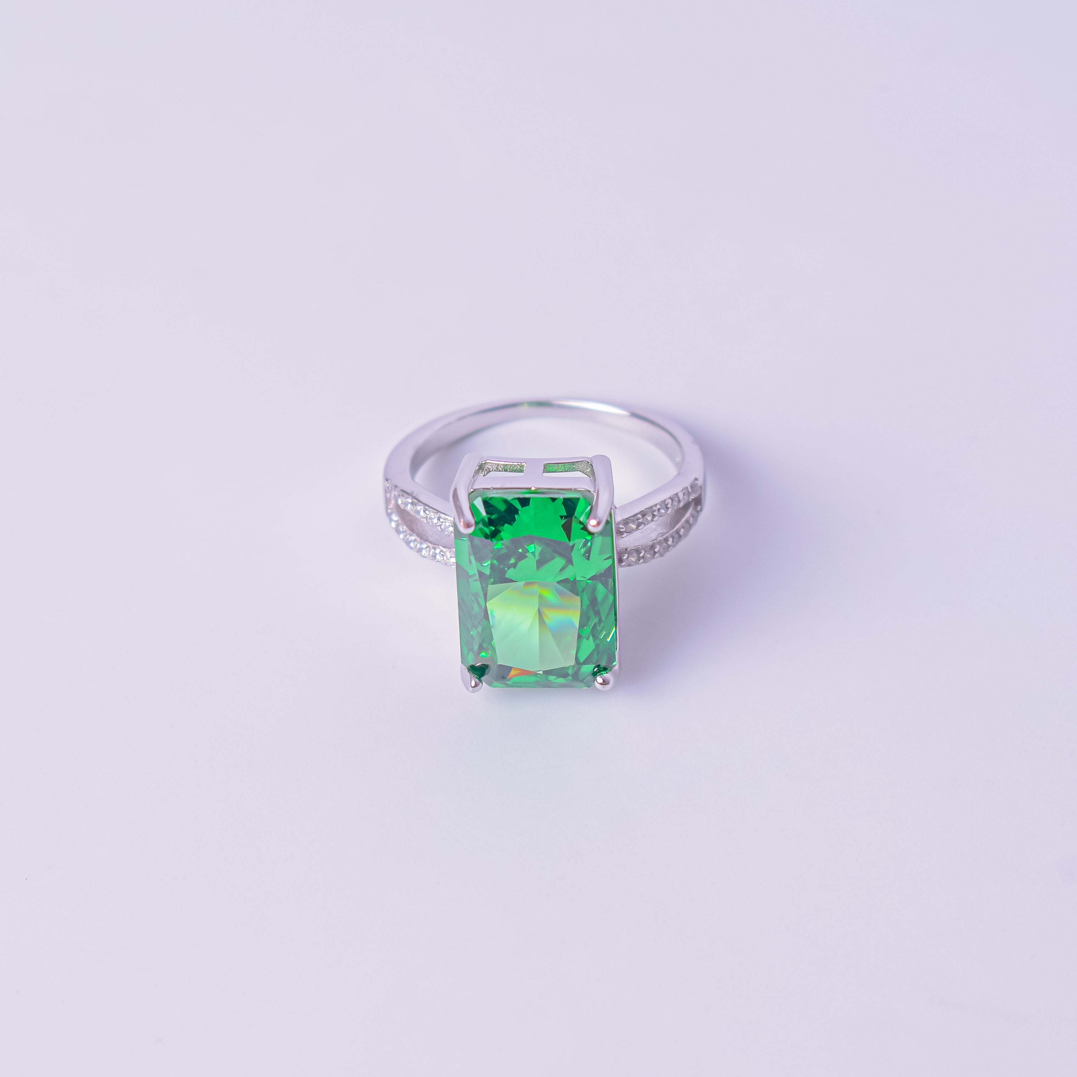 Silver Emerald Majesty Ring