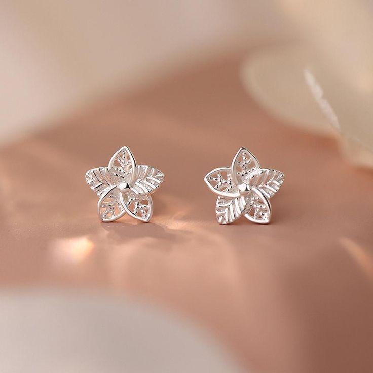 Silver Petal Aura Sover jewellery